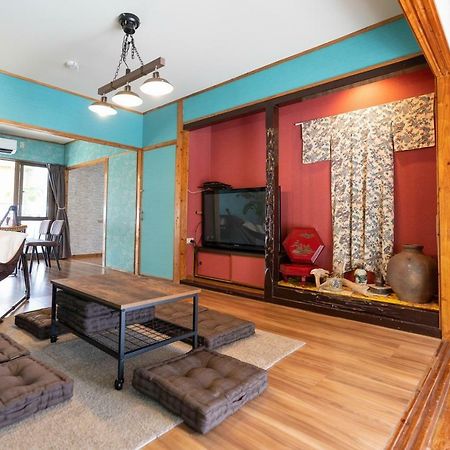 沖縄古民家お宿ななつぼし Okinawa Traditional House Nanatsuboshi Naha Bagian luar foto