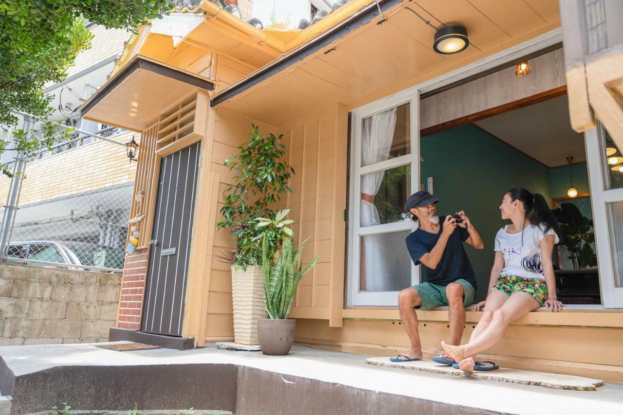 沖縄古民家お宿ななつぼし Okinawa Traditional House Nanatsuboshi Naha Bagian luar foto