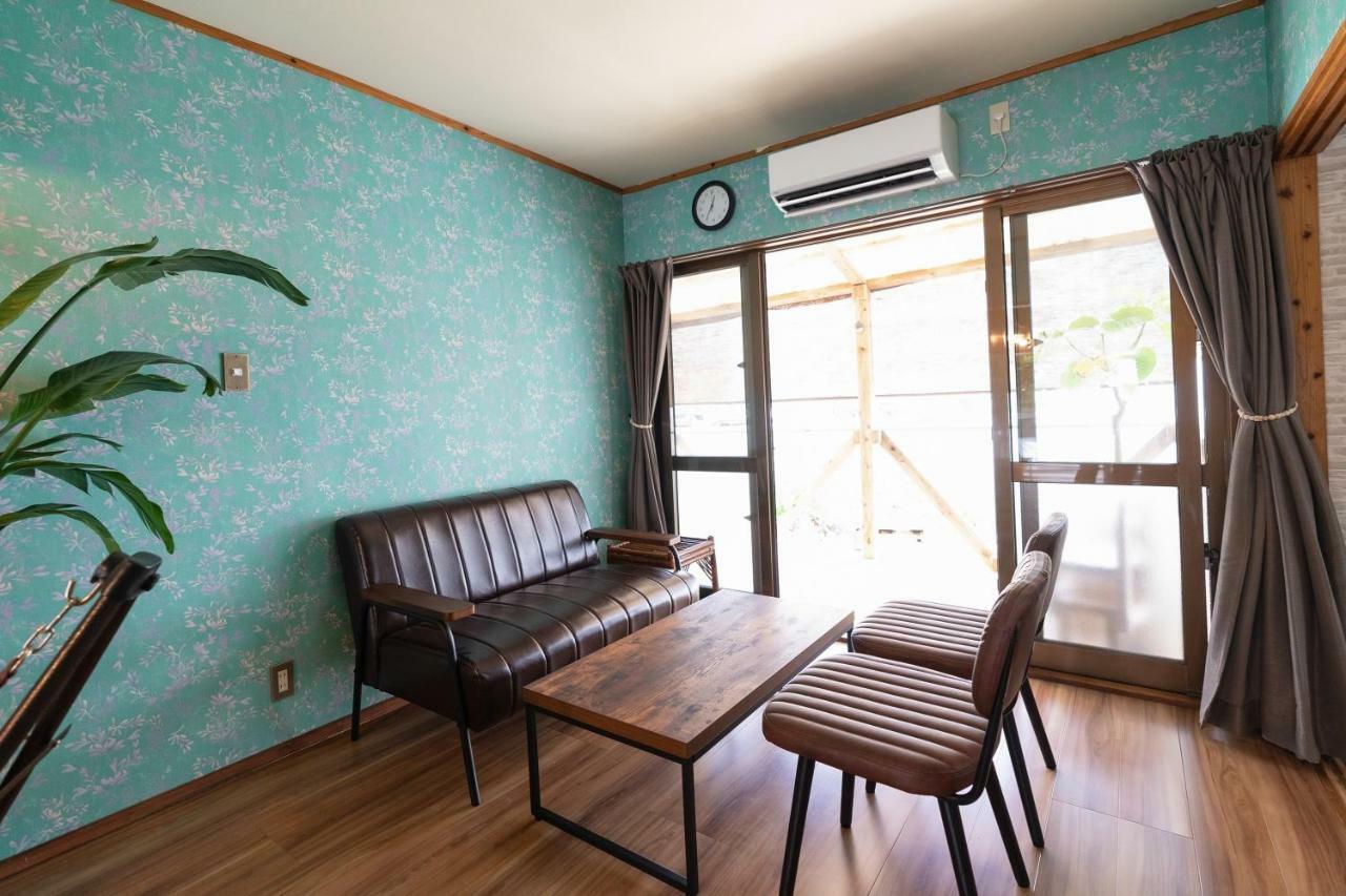 沖縄古民家お宿ななつぼし Okinawa Traditional House Nanatsuboshi Naha Bagian luar foto