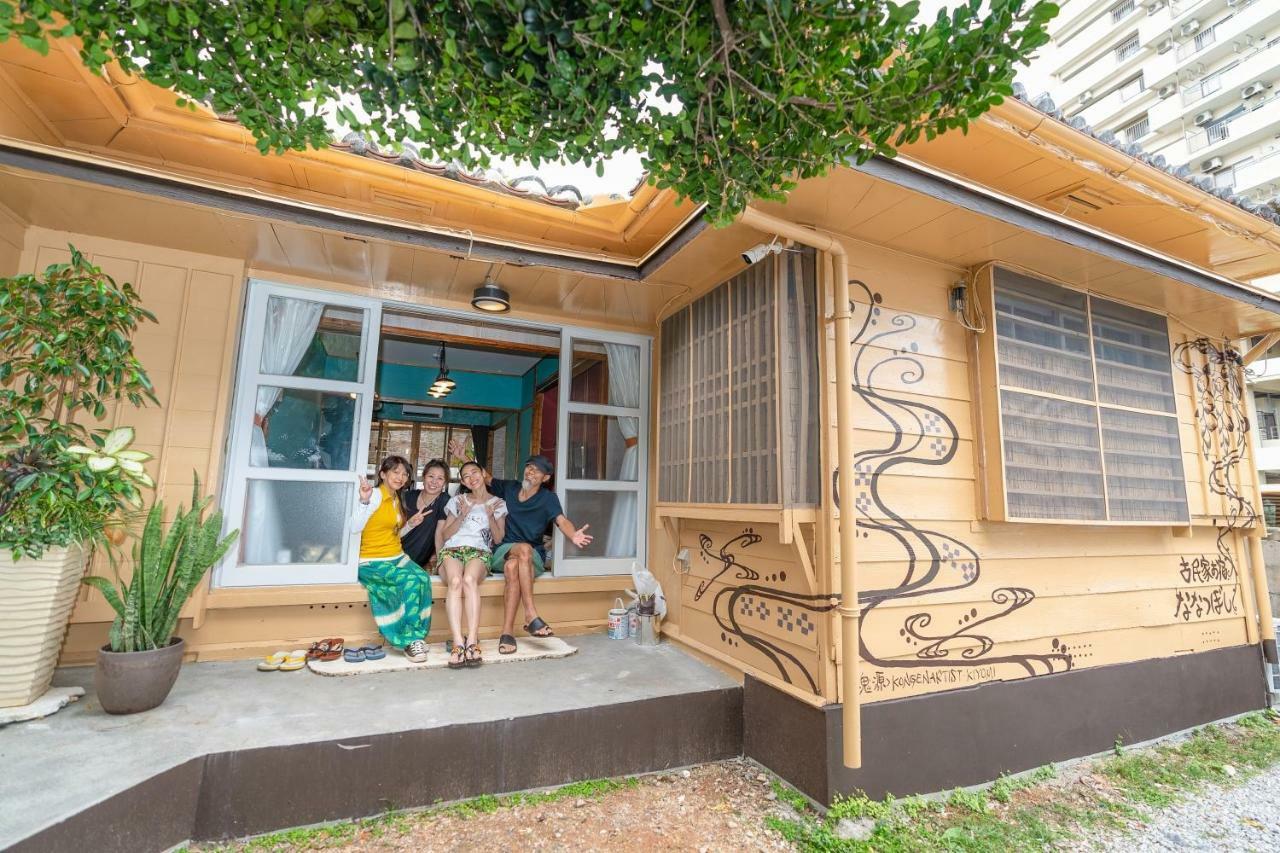 沖縄古民家お宿ななつぼし Okinawa Traditional House Nanatsuboshi Naha Bagian luar foto
