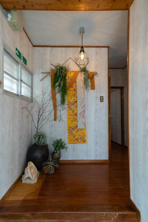沖縄古民家お宿ななつぼし Okinawa Traditional House Nanatsuboshi Naha Bagian luar foto